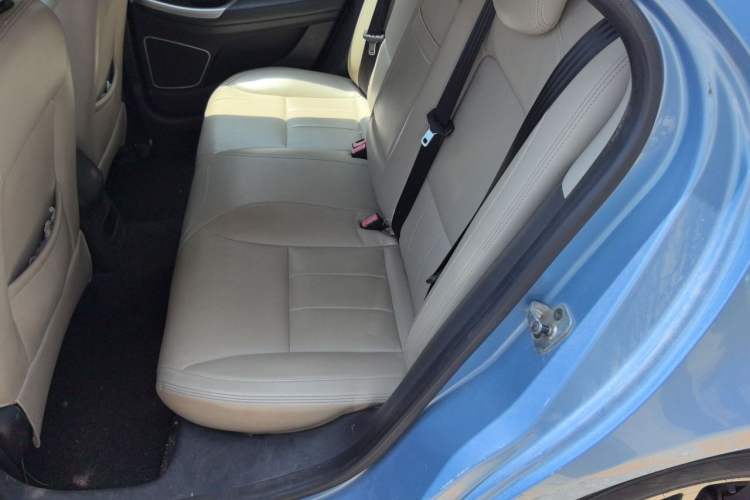 Used Roewe e550 2016 Luxury Edition Left Rear Seat