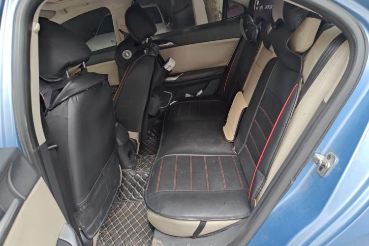 Used Roewe e550 2016 Deluxe Edition Left Rear Seat