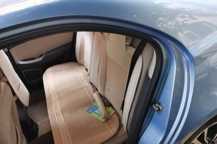Used Roewe e550 2016 Flagship Edition Left Rear Seat