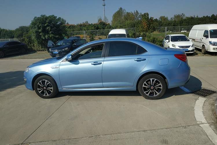 Used Roewe e550 2016 Deluxe Edition Left Side