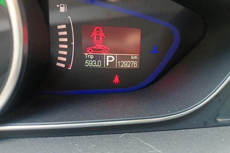 Used Roewe e550 2016 Deluxe Edition Odometer Close Up