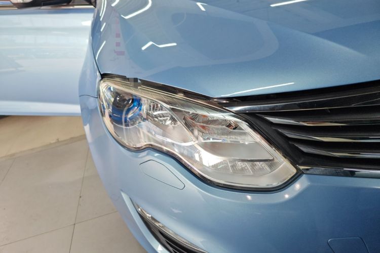 Used Roewe e550 2016 Flagship Edition Right Front Headlight