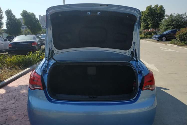 Used Roewe e550 2016 Deluxe Edition Trunk