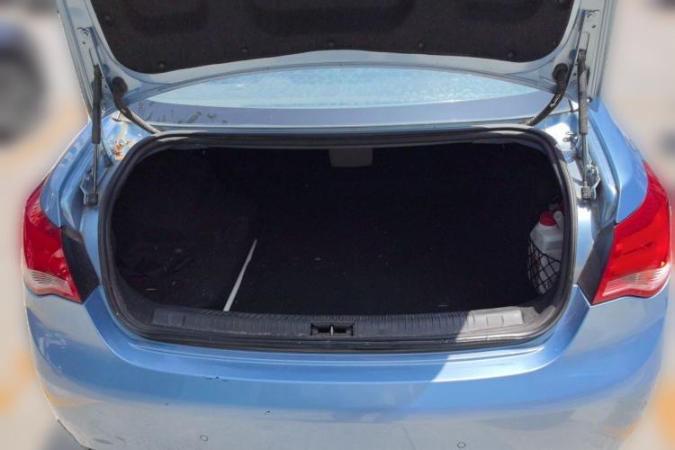 Used Roewe e550 2016 Luxury Edition Trunk