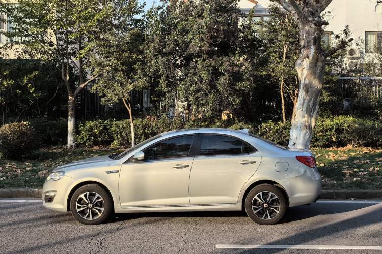 Used Roewe e550 2016 Deluxe Edition Left Side