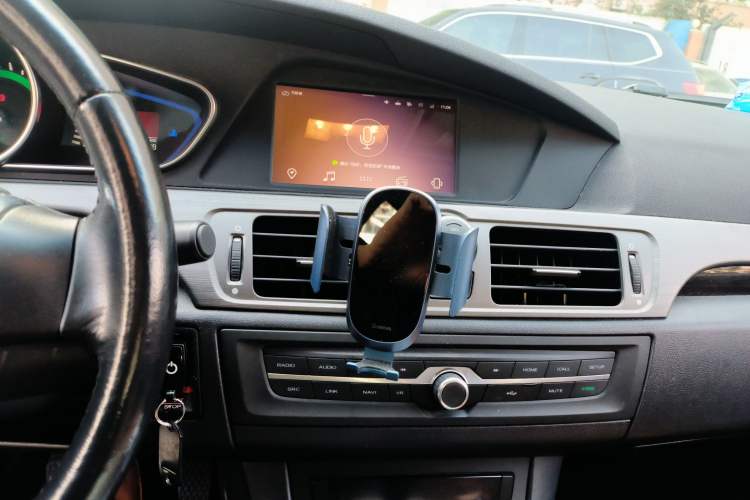 Used Roewe e550 2016 Deluxe Edition Audio And AC Panel