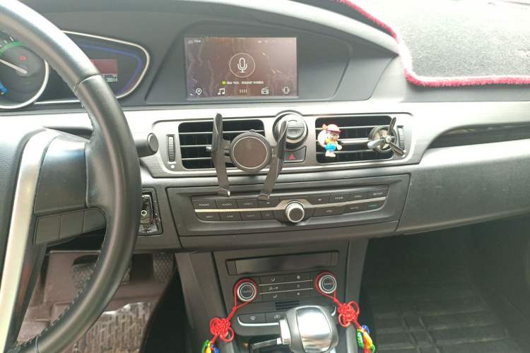 Used Roewe e550 2016 Deluxe Edition Audio And AC Panel