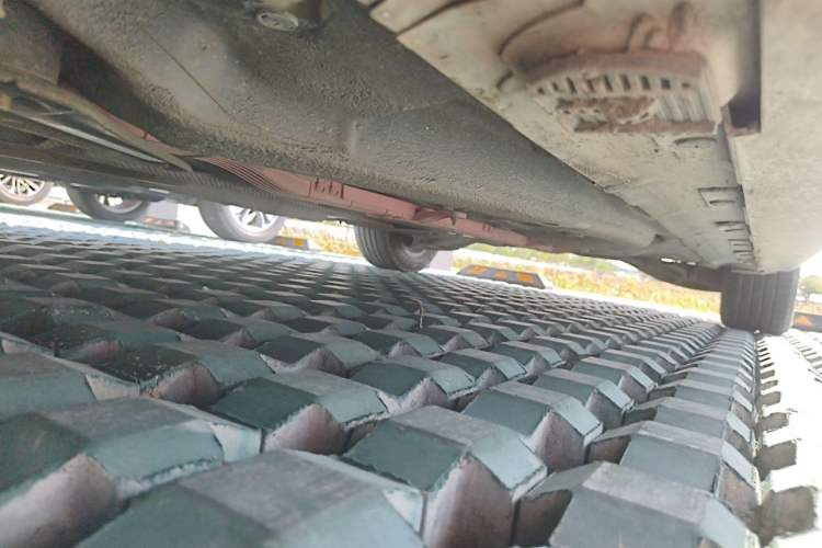 Used Roewe e550 2016 Deluxe Edition Chassis Front Left