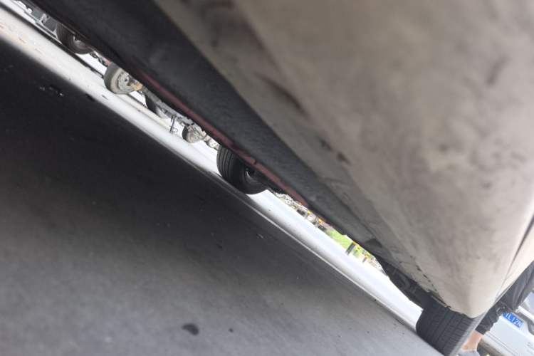 Used Roewe e550 2016 Deluxe Edition Chassis Front Left