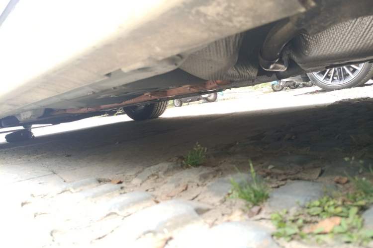 Used Roewe e550 2016 Deluxe Edition Chassis Rear Left
