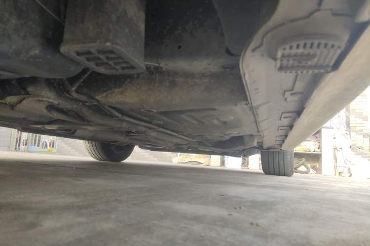 Used Roewe e550 2016 Deluxe Edition Chassis Rear Right