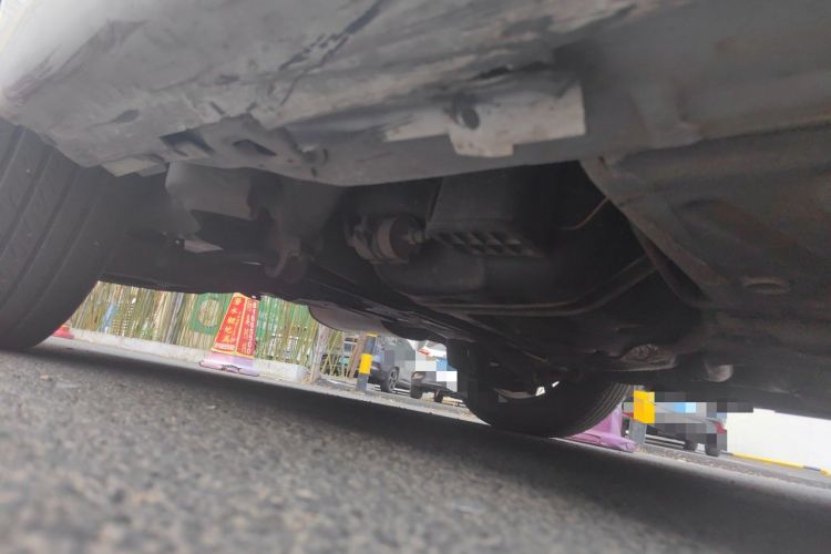 Used Roewe e550 2016 Deluxe Edition Chassis Rear Right