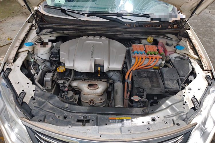 Used Roewe e550 2016 Flagship Edition Engine Bay