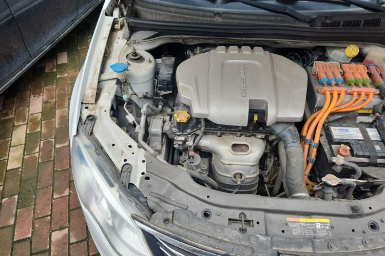 Used Roewe e550 2016 Deluxe Edition Engine Bay Right