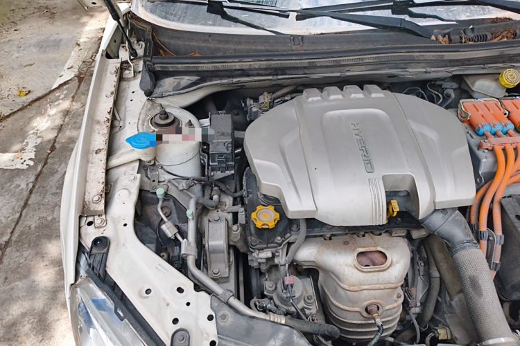 Used Roewe e550 2016 Flagship Edition Engine Bay Right