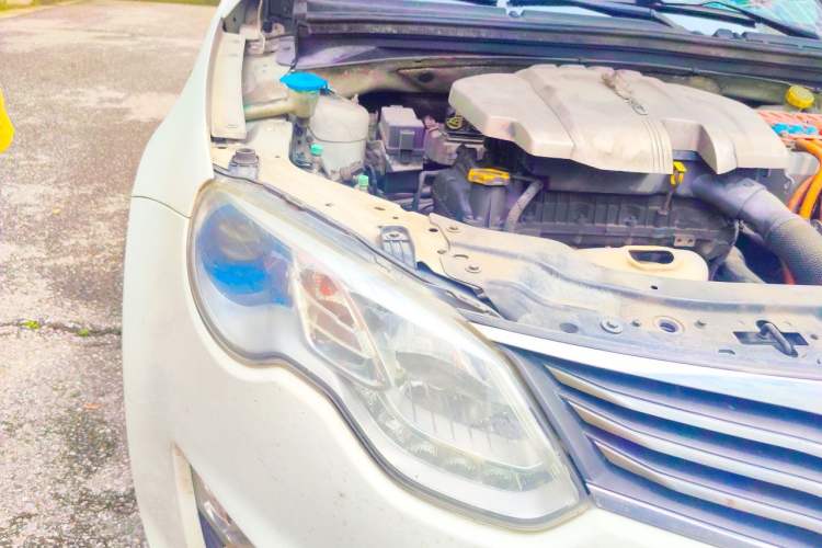 Used Roewe e550 2016 Deluxe Edition Engine Bay Right