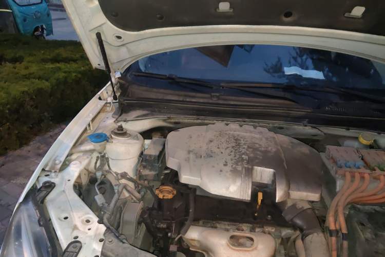 Used Roewe e550 2016 Deluxe Edition Engine Bay Right