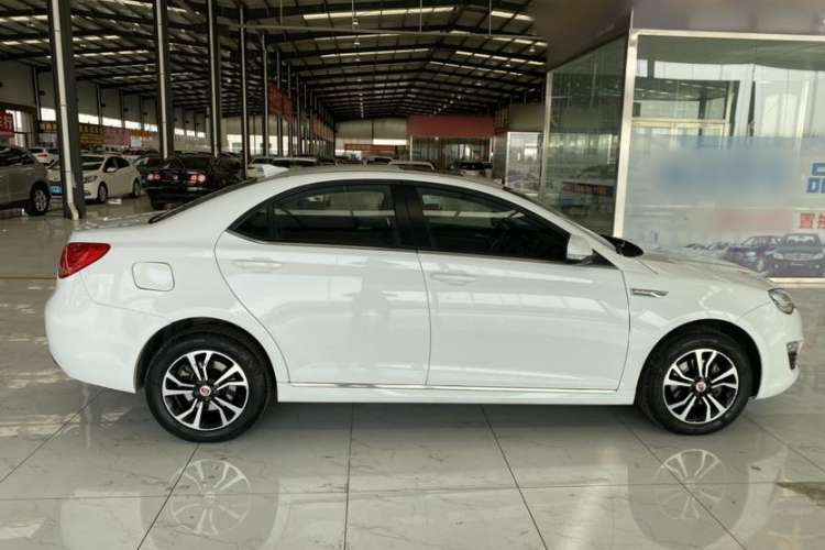 Used Roewe e550 2016 Deluxe Edition Exterior 3