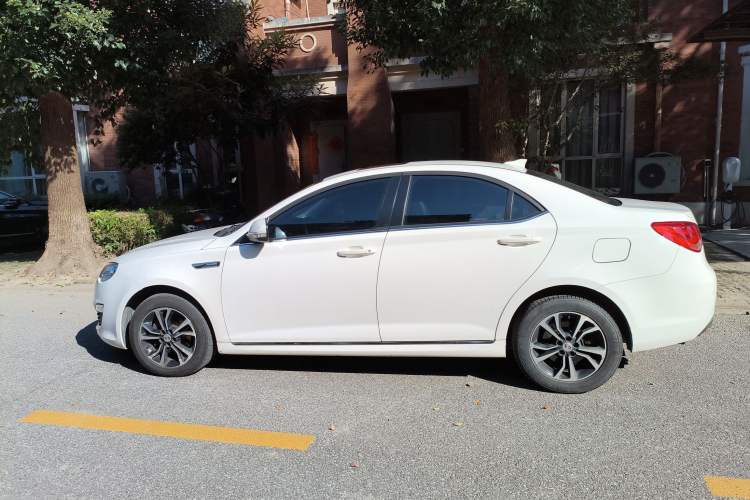 Used Roewe e550 2016 Flagship Edition Exterior 5
