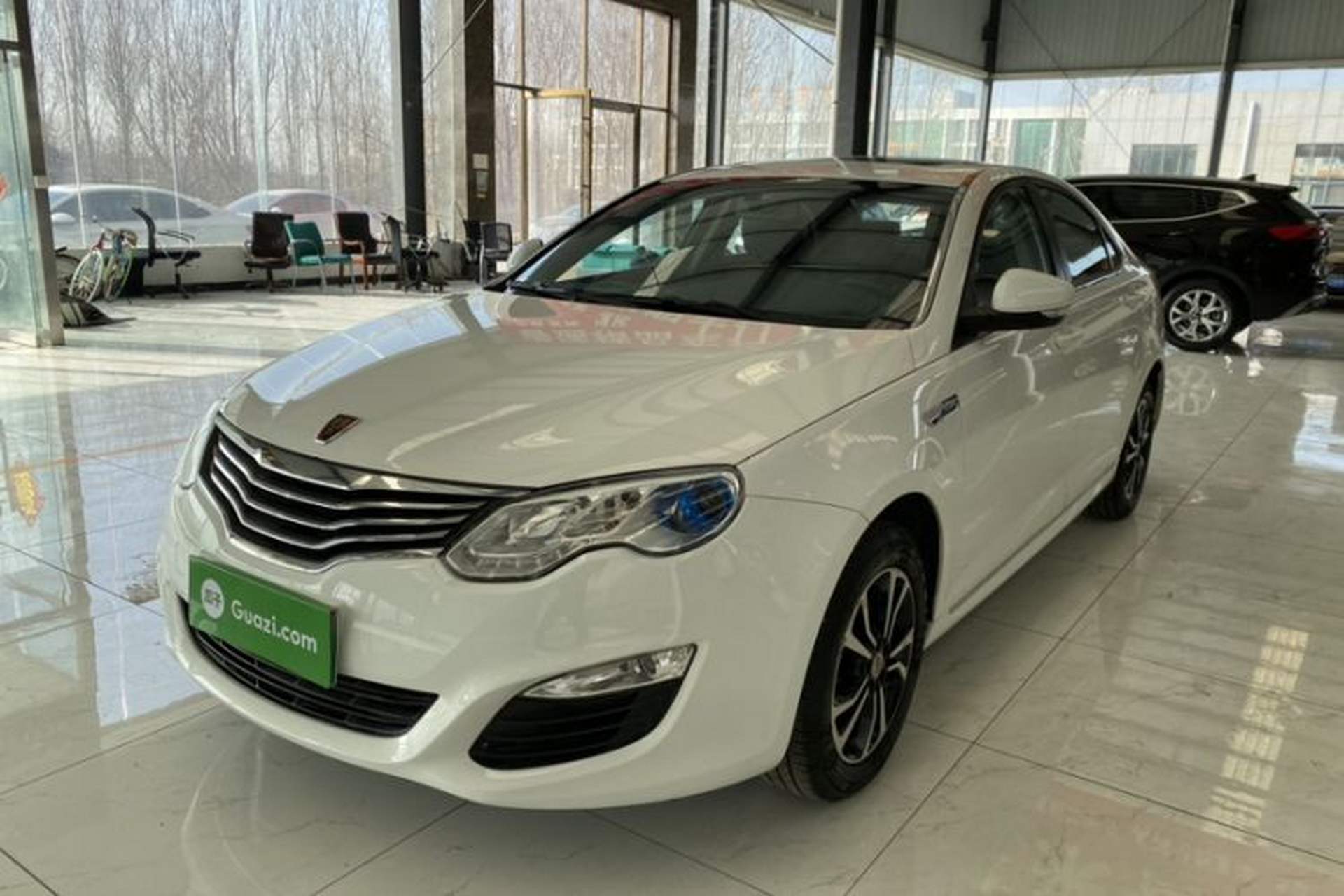 Used Roewe e550 2016 Deluxe Edition Front Left 45 Deg