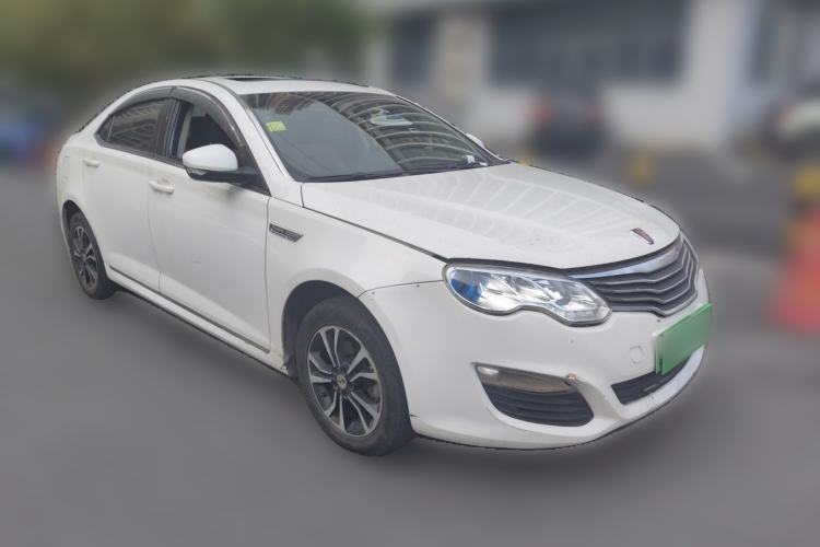 Used Roewe e550 2016 Deluxe Edition Front Right 45 Deg
