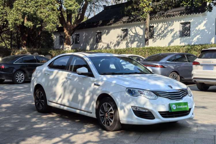 Used Roewe e550 2016 Deluxe Edition Front Right 45 Deg