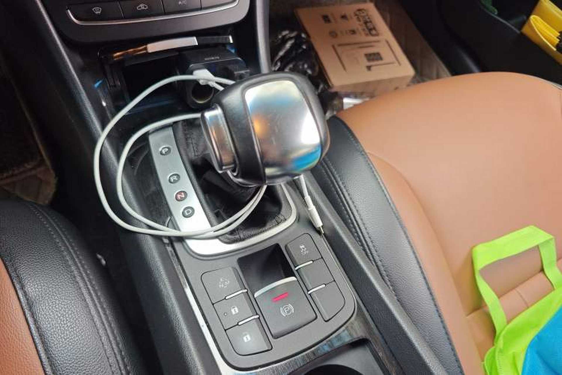 Used Roewe e550 2016 Deluxe Edition Gear Lever