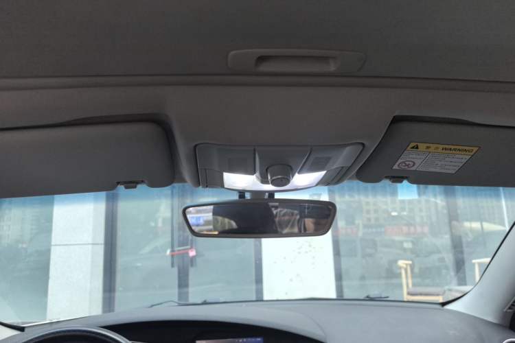 Used Roewe e550 2016 Deluxe Edition Headliner