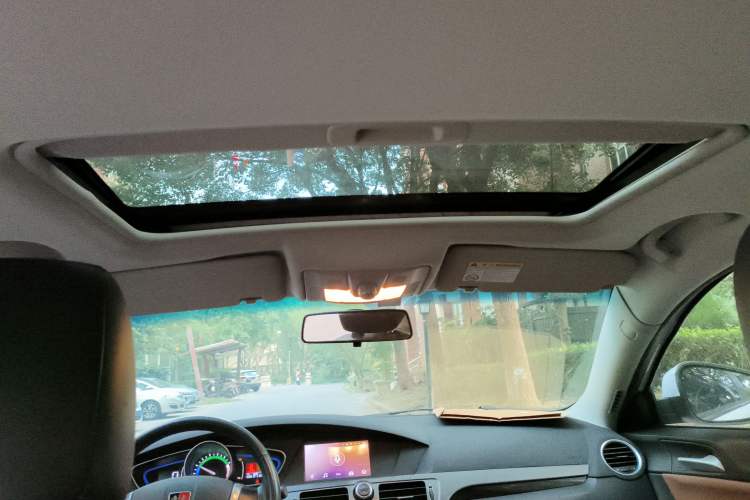 Used Roewe e550 2016 Deluxe Edition Headliner