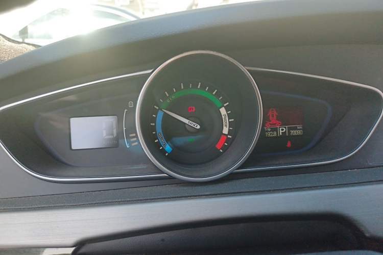 Used Roewe e550 2016 Deluxe Edition Instrument Cluster