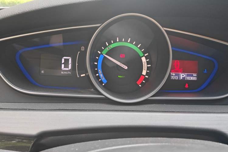 Used Roewe e550 2016 Flagship Edition Instrument Cluster