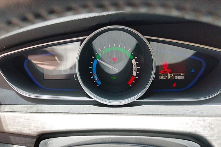 Used Roewe e550 2016 Flagship Edition Instrument Cluster