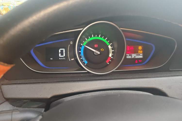 Used Roewe e550 2016 Deluxe Edition Instrument Cluster