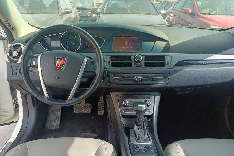 Used Roewe e550 2016 Deluxe Edition Interior 1