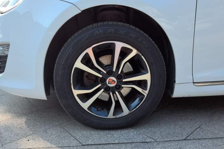 Used Roewe e550 2016 Deluxe Edition Left Front Wheel Hub