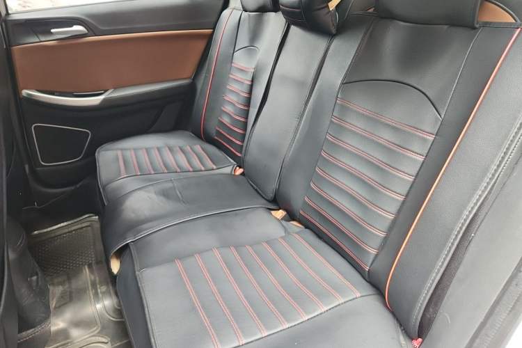 Used Roewe e550 2016 Deluxe Edition Left Rear Seat