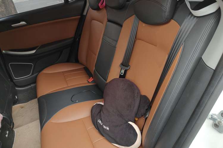 Used Roewe e550 2016 Deluxe Edition Left Rear Seat