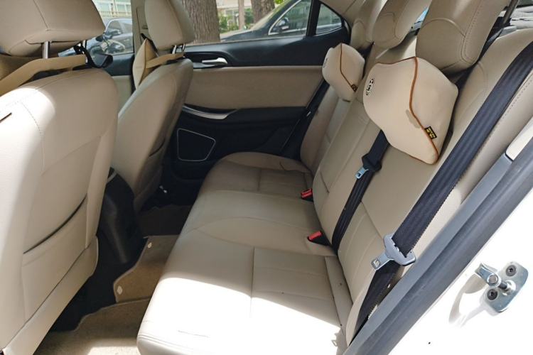 Used Roewe e550 2016 Flagship Edition Left Rear Seat