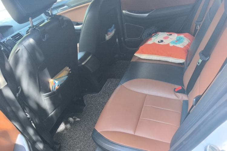 Used Roewe e550 2016 Deluxe Edition Left Rear Seat