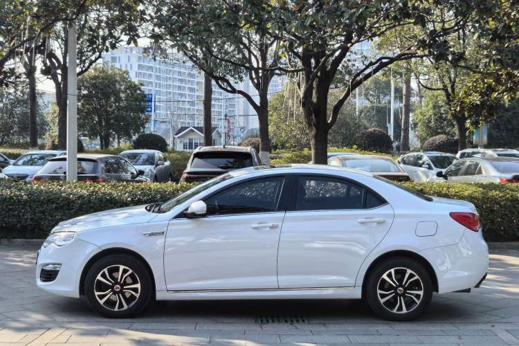 Used Roewe e550 2016 Deluxe Edition Left Side