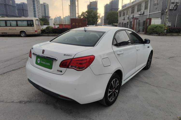 Used Roewe e550 2016 Deluxe Edition Rear Right 45 Deg
