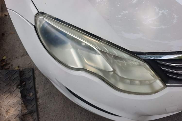 Used Roewe e550 2016 Flagship Edition Right Front Headlight