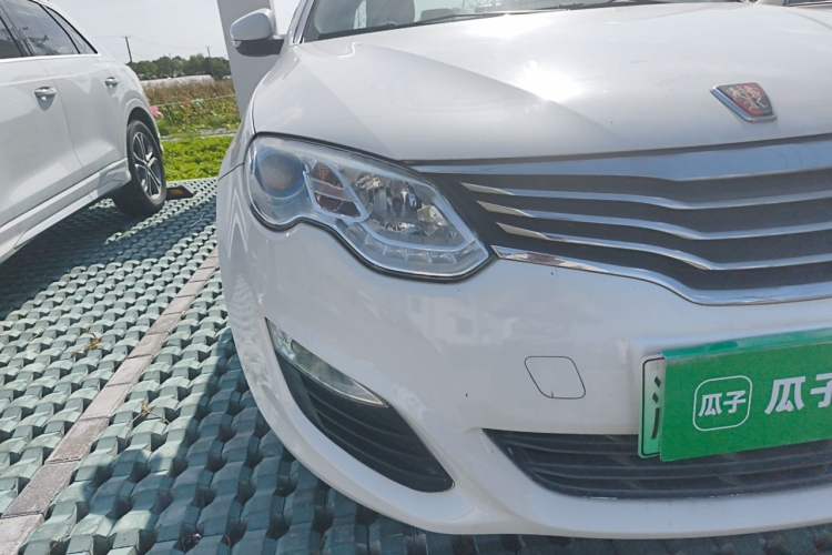 Used Roewe e550 2016 Deluxe Edition Right Front Headlight