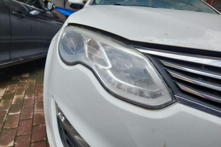 Used Roewe e550 2016 Deluxe Edition Right Front Headlight