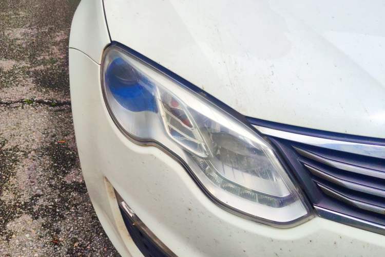 Used Roewe e550 2016 Deluxe Edition Right Front Headlight