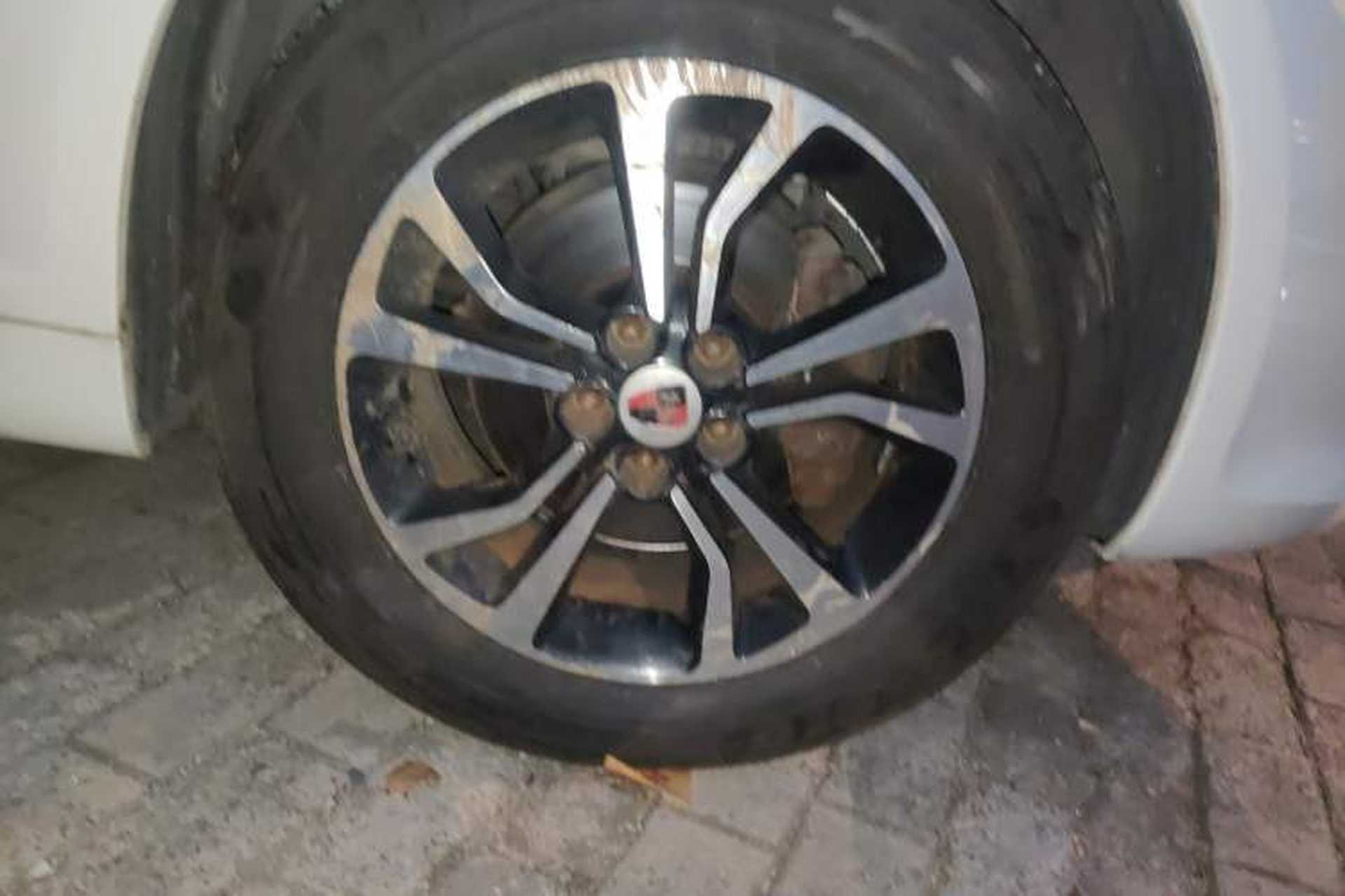 Used Roewe e550 2016 Deluxe Edition Right Front Wheel Hub