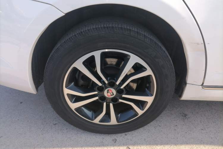 Used Roewe e550 2016 Deluxe Edition Right Rear Wheel Hub