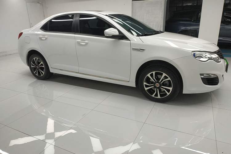 Used Roewe e550 2016 Deluxe Edition Right Side