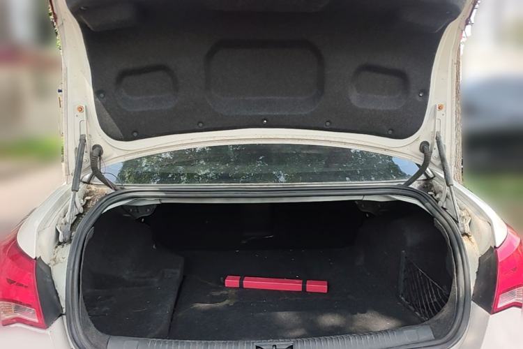 Used Roewe e550 2016 Flagship Edition Trunk