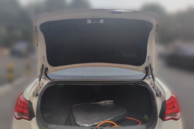 Used Roewe e550 2016 Deluxe Edition Trunk